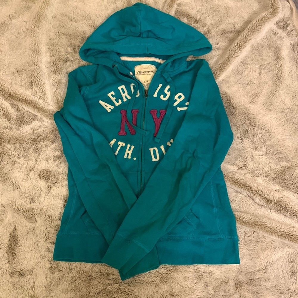 Lightly used- Aeropostale Zip-up Hoodie. Size small